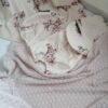 Set Estivo Neonato: Coperta, Telo, Pantaloncini e Cappellino - immagine 3